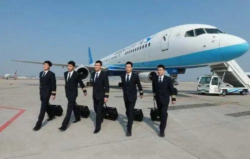 威海女孩安检时因抑郁症被拒绝登机，这事你怎么看？