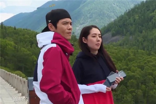 郭碧婷怀孕,向佐疼爱有加,为什么网上都是婚变传闻?