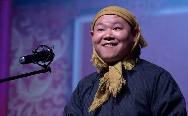 岳云鹏在《极限挑战》节目中失言说张钧甯不红，对此你的看法是什么？