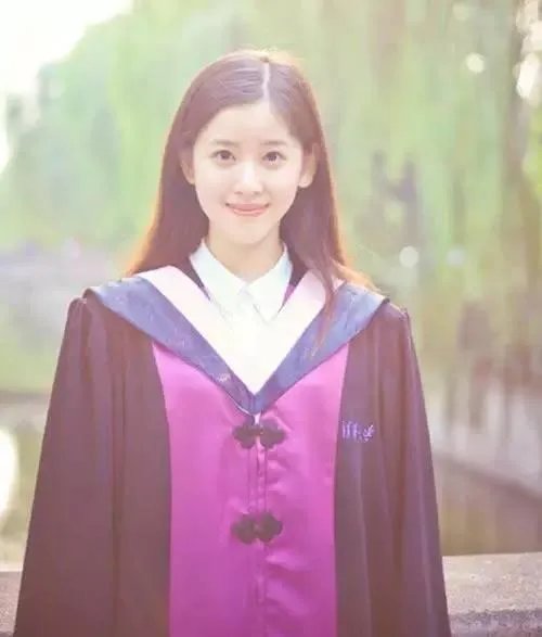 扒一扒明星毕业照，看看明星的颜值是如何“疯狂生长”的？