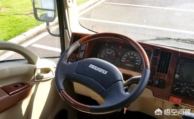 五十铃5.2T的可可西里房车怎么样？
