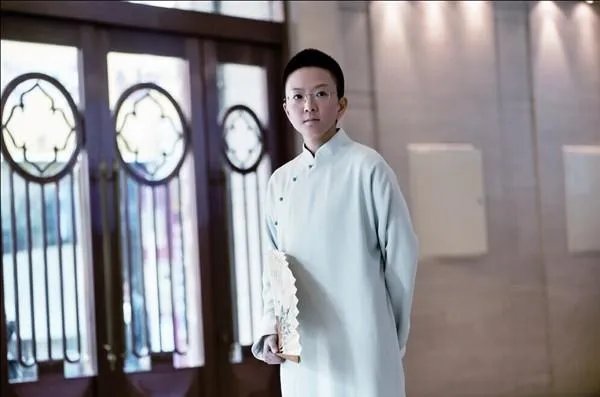 为什么把唱戏的称做“老板”？