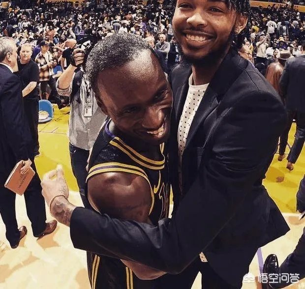 你觉得安德烈英格拉姆为什么让球迷如此感动？