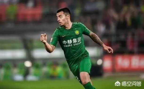 埃尔克森和高拉特以天价年薪“归化”我国，你认为对每逢比赛就“腿软”的国足有作用？