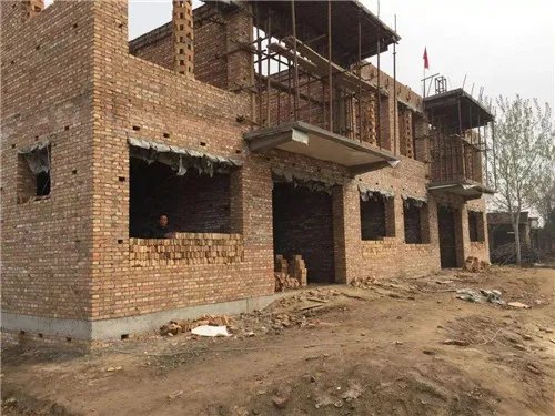 自建房多少米一根柱子