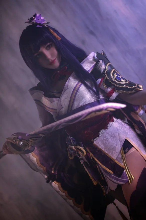 凹凸有致尽显风情！肉感长腿御姐“Grusha”攻略美图！