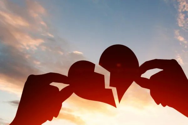 李晨分手后首现身不伤心不难过，你的分手曾经是怎样的？