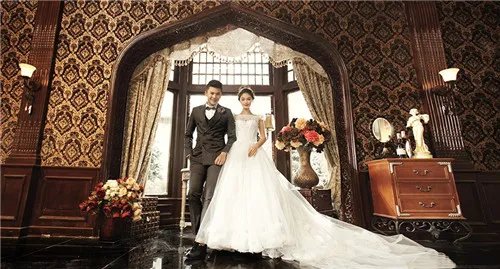 欧式婚纱照有什么特点  欧式婚纱有哪些风格