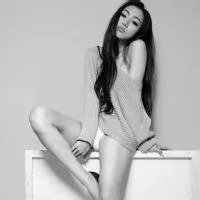 有没有好看的非主流颓废女生头像～