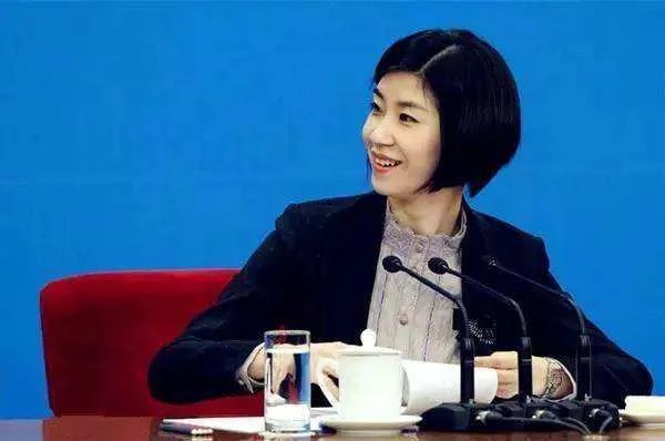 美貌智慧并存我国四大美女外交部翻译团现世，成为外交翻译官的条件是什么？