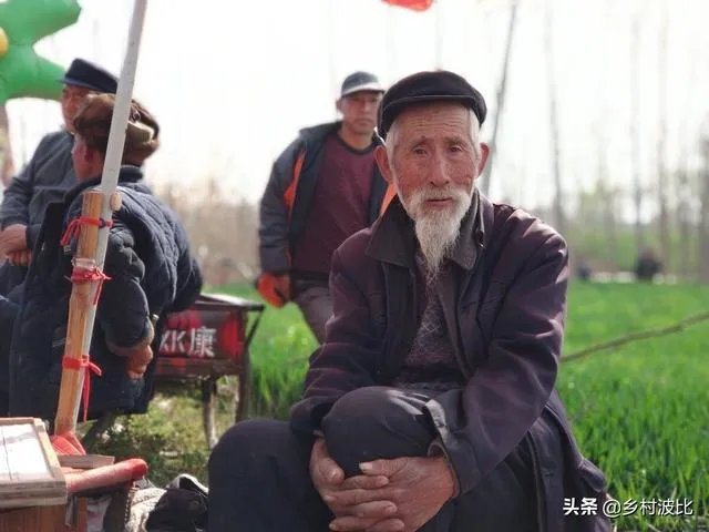 雨水落雨三大碗 大河小河都要满 说的是哪个季节