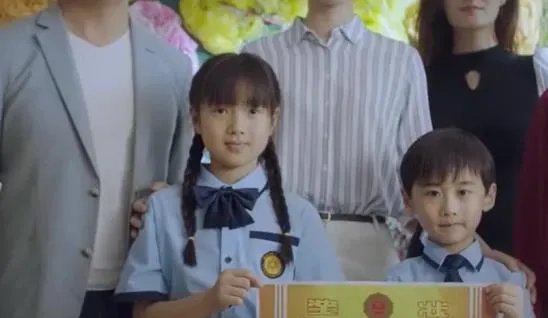 冰糖炖雪梨：黎语冰比赛惨败棠雪送了什么瞬间开心？