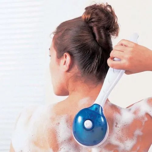 南方男子在东北搓澡后报警，该男子是否是在无理取闹？