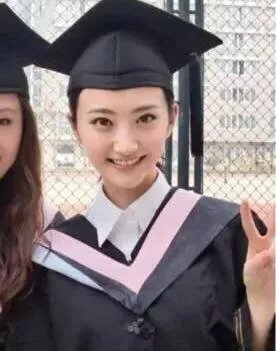 扒一扒明星毕业照，看看明星的颜值是如何“疯狂生长”的？