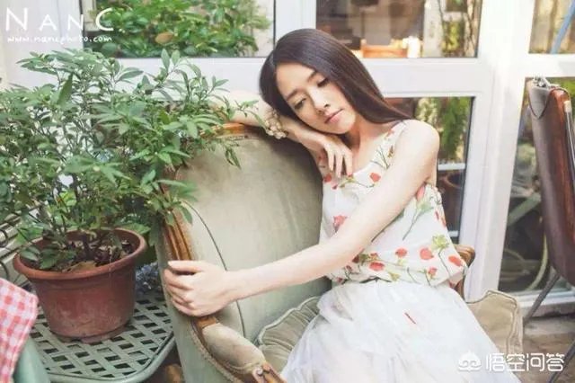 向佐郭碧婷默认恋情后亲密同框,你看好两人吗?有何祝福?