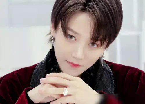 刘雨昕问钱枫是不是结婚了，她和钱枫是什么关系？