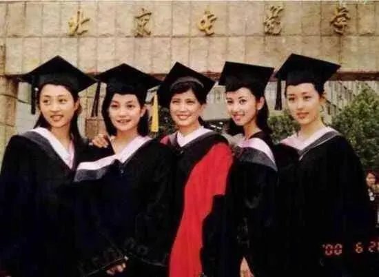 扒一扒明星毕业照，看看明星的颜值是如何“疯狂生长”的？