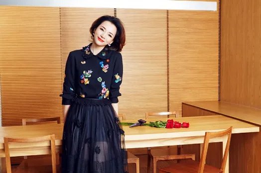 离开央视后的董卿现在的生活是什么样的？