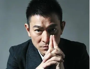 为什么有人说1999年红馆演唱会是刘德华公认的经典呢？