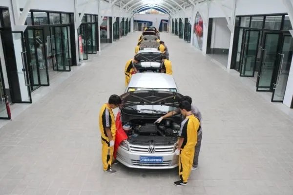 初中毕业技校有哪些