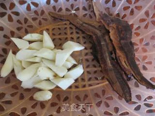 灵芝白山药养生滋补汤