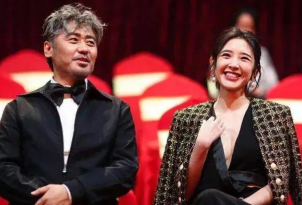 吴秀波和唐艺昕是什么关系?