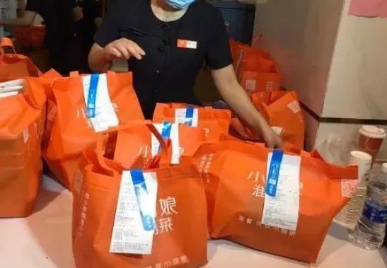 南京出台外卖封签使用规范的原因是什么？