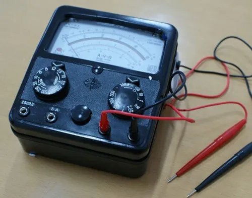 万用表如何测电容