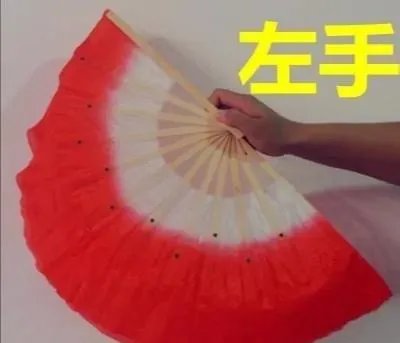 东北秧歌扇子花怎么摆的？