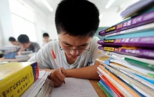 在衡水中学复读一年，是什么感受？